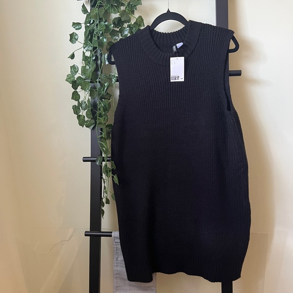H&M Sleeveless Knit sweater vest dress (S) - Picture 5 of 7